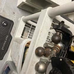 Trailer Hitch With Several Different Size Balls