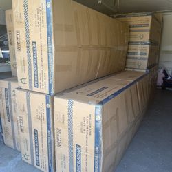 Sonic Black Sectional With Pull-Out Bed Deliver Today 