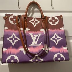 Handbag 