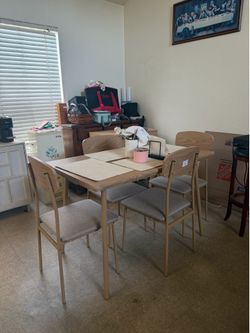 5 Piece Dining Room Set