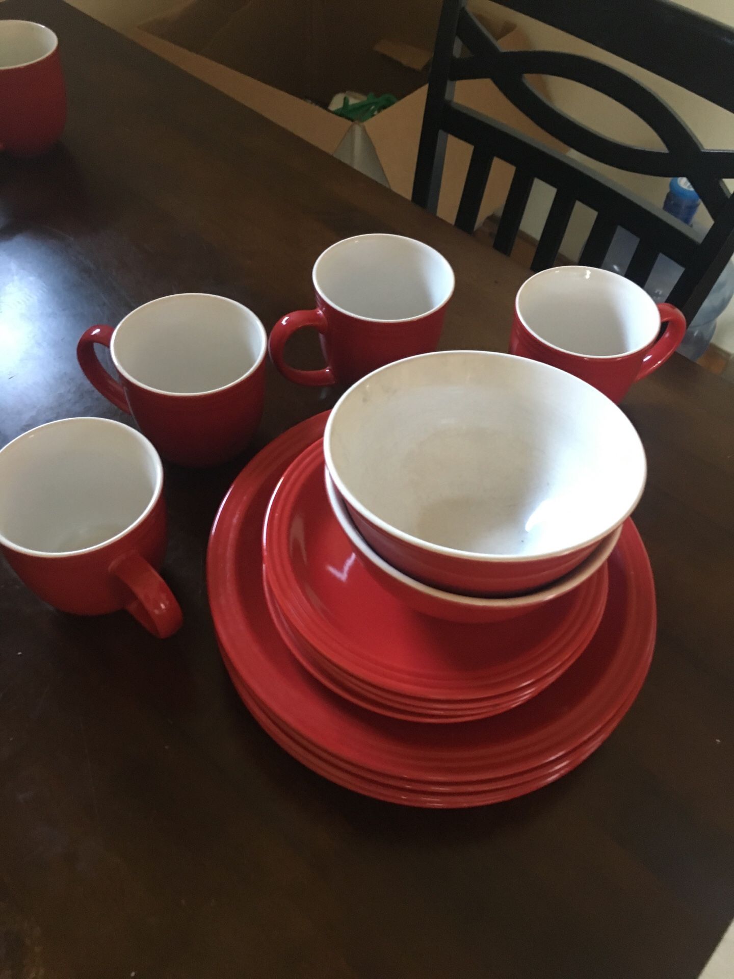 Matching cups, bowls, plates & smaller plates!!!