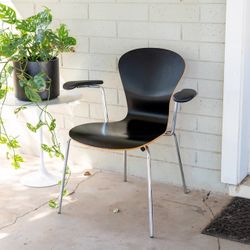 Knoll Sprite Armchair by Ross Lovegrove Black and Red