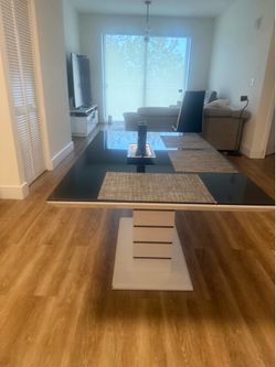 Dinning table