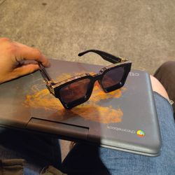 Louis Vuitton Sunglasses 