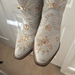 Dingo Cowgirl Boots
