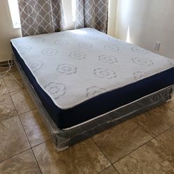 NEW QUEEN SIZE SET MATTRESS AND BOX SPRING-2PCS