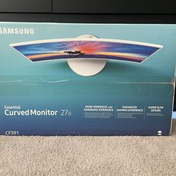 Samsung Essential Curved Monitor