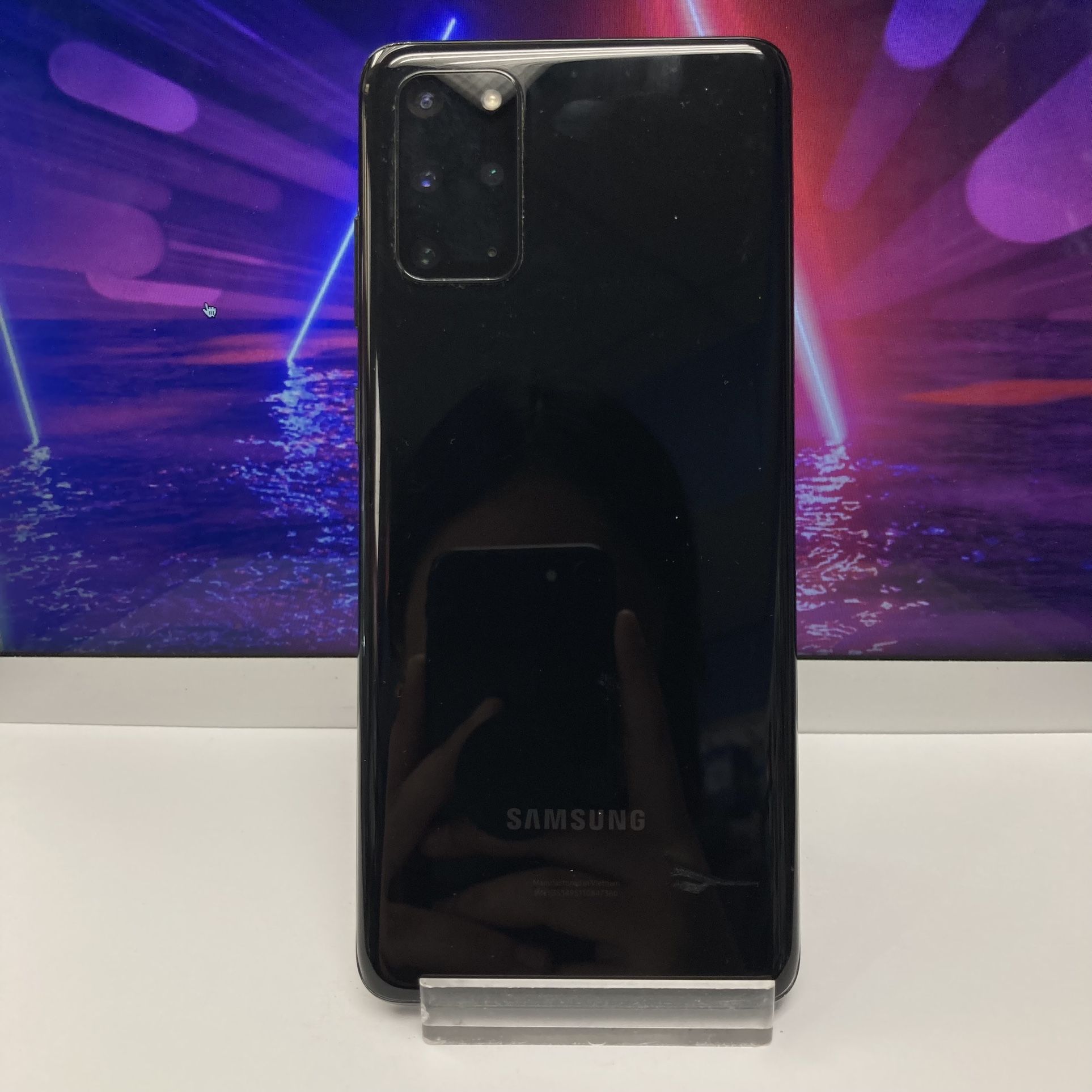 Samsung Galaxy S20 plus 128 gb Factory Unlocked Comes with store