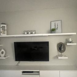 Flat Screen Smart TV