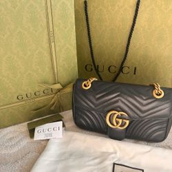 Gucci Marmont Shoulder Bag (Small)