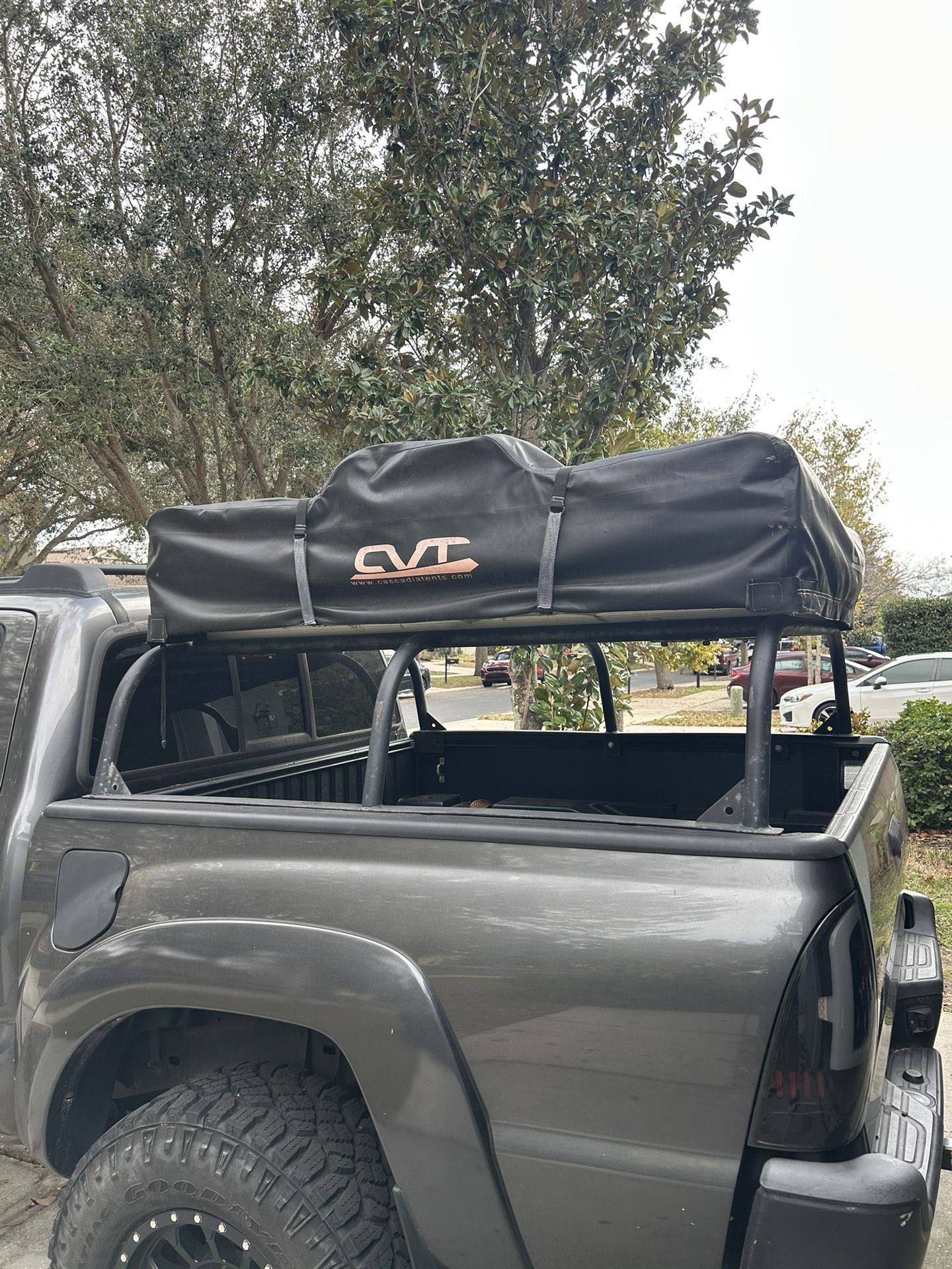 Cascades Vehicle Tent