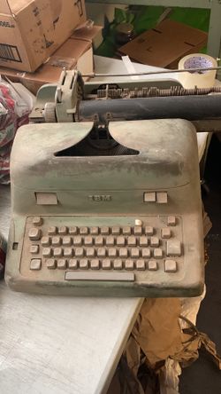 Antique Typewriter