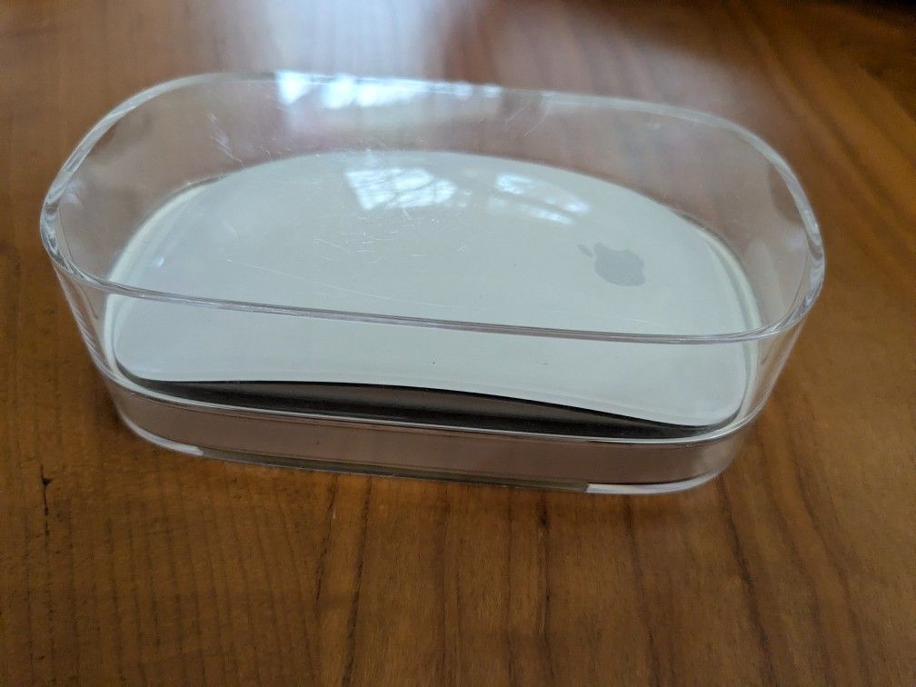 Battery Operated Apple Mouse