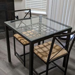 IKEA Kitchen Table With 2 Chairs 
