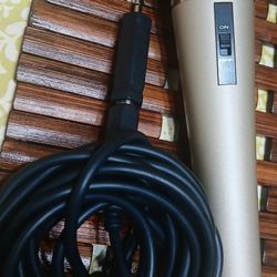 Pioneer DM-21A Uni-Directional Dynamic Microphone