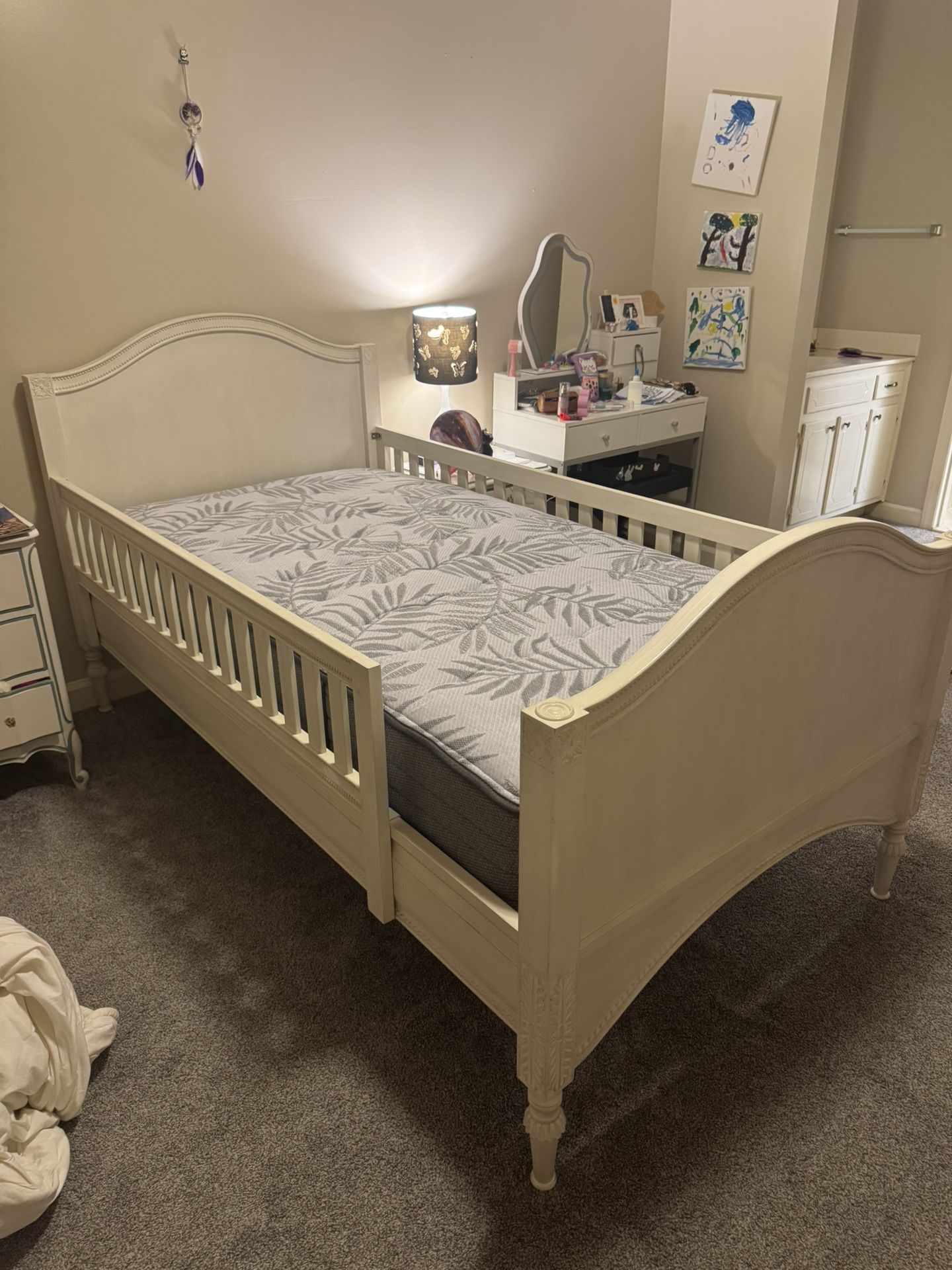 Twin size bed Including mattress