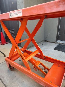 Hydraulic Table Cart