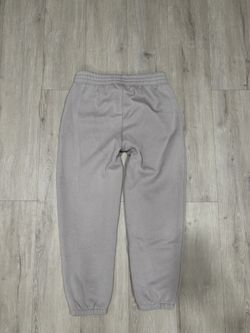grey sweat pants