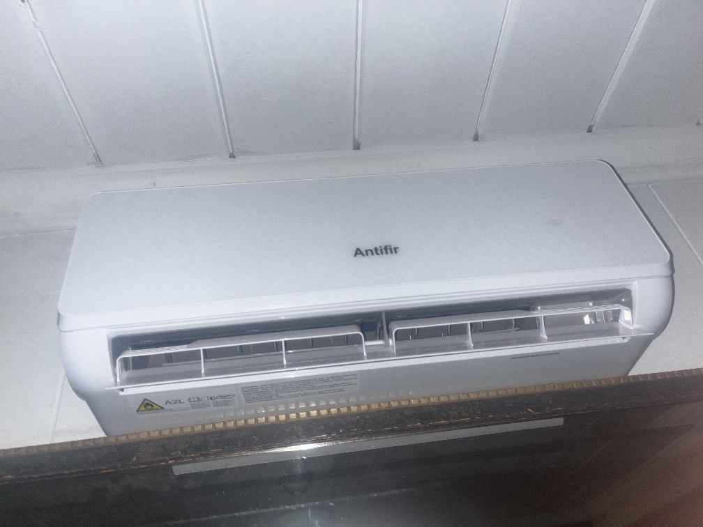 mini ac n heating air unit
