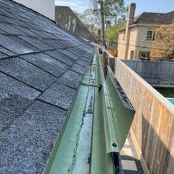 Gutter Cleaning 