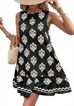 NEW Black & White Printed Sleeveless Shift Dress with Pockets & Back Tie Detail - Size Medium