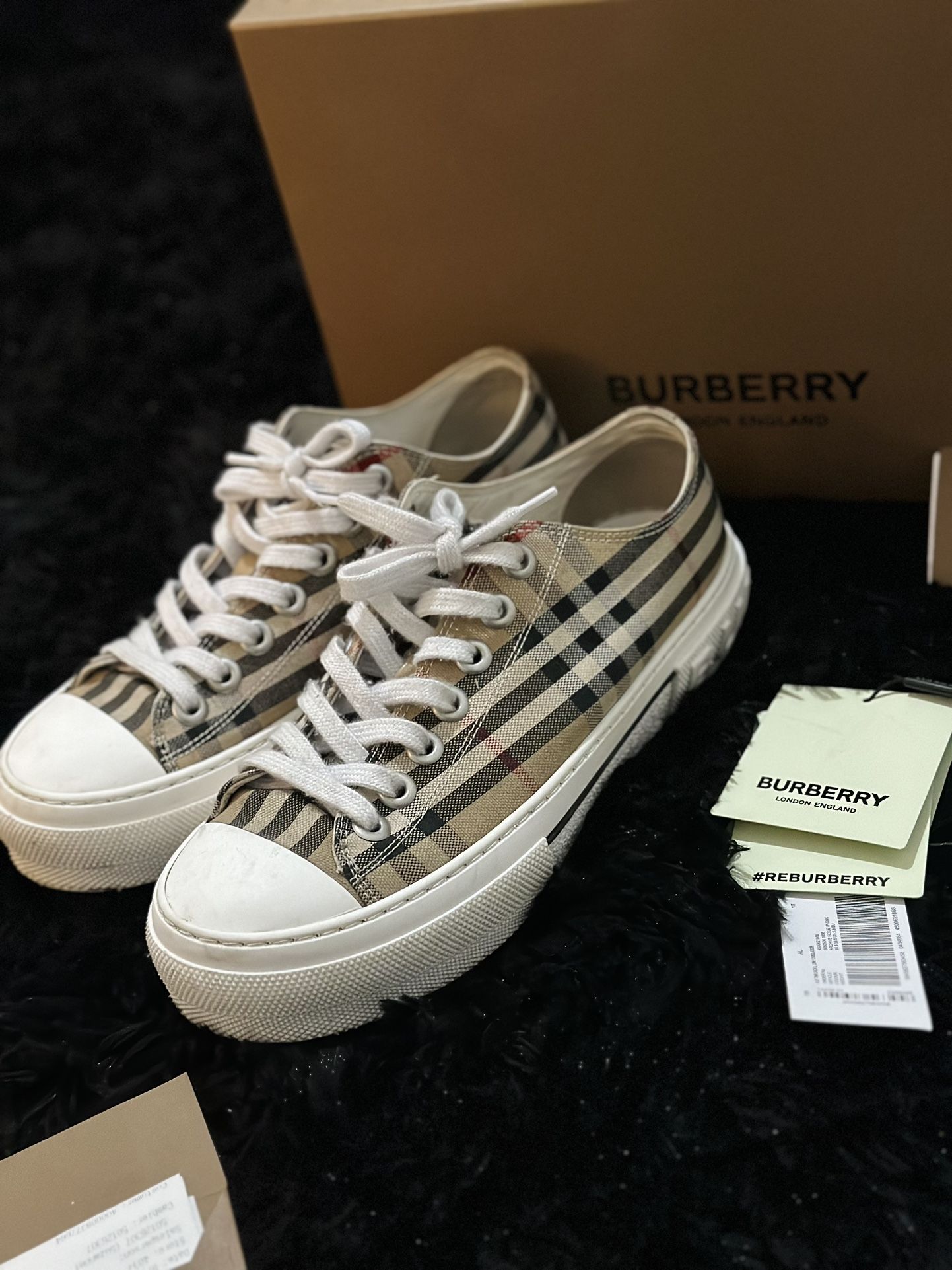 Burberry Sneakers