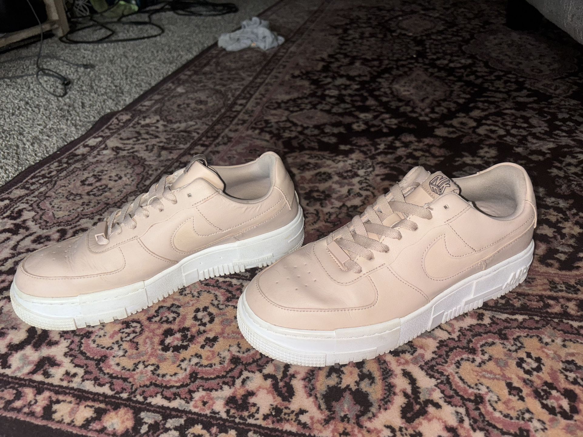 Nike Air Force 1