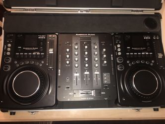 American Audio CDJ Turntables w/mixer