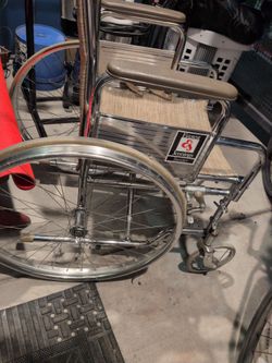 Everst Jenning travel wheelchair