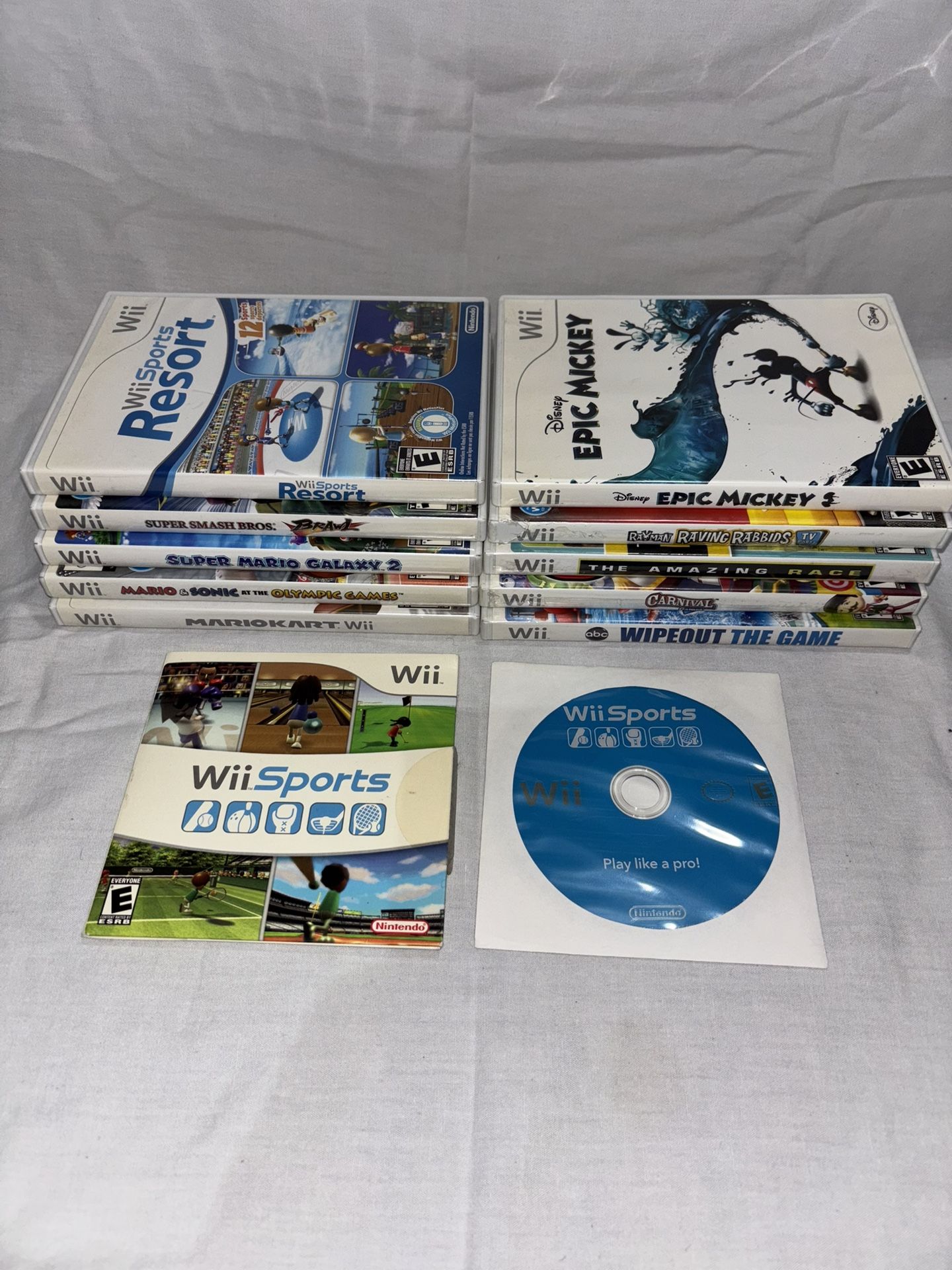 Nintendo Wii Game Bundle