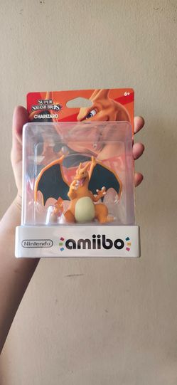 Charizard amiibo