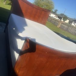 Queen Bed With Good Mattress Set