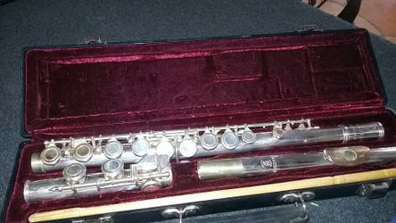 Haynes Amadeus model af500 silver plate flute