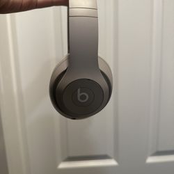 Beats Studio Pro Sandstone 