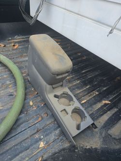 toyota tacoma center console- 2001-2004 grey