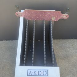 AKDO Skateboard Stand 