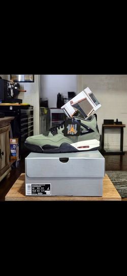 Air Jordan 4 Retro x Undefeated (2025)