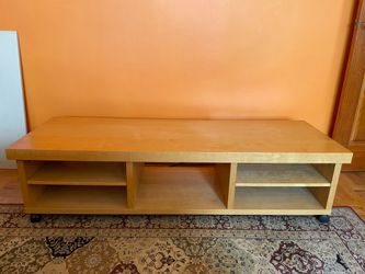 Rolling TV // Entertainment Console