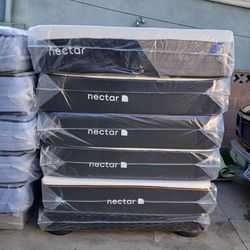Nectar Mattress.    Nectar Premier Queen Soze 13"  Medium Firm Gel Memory Foam.     Brand New Mattress.     Delivery Available