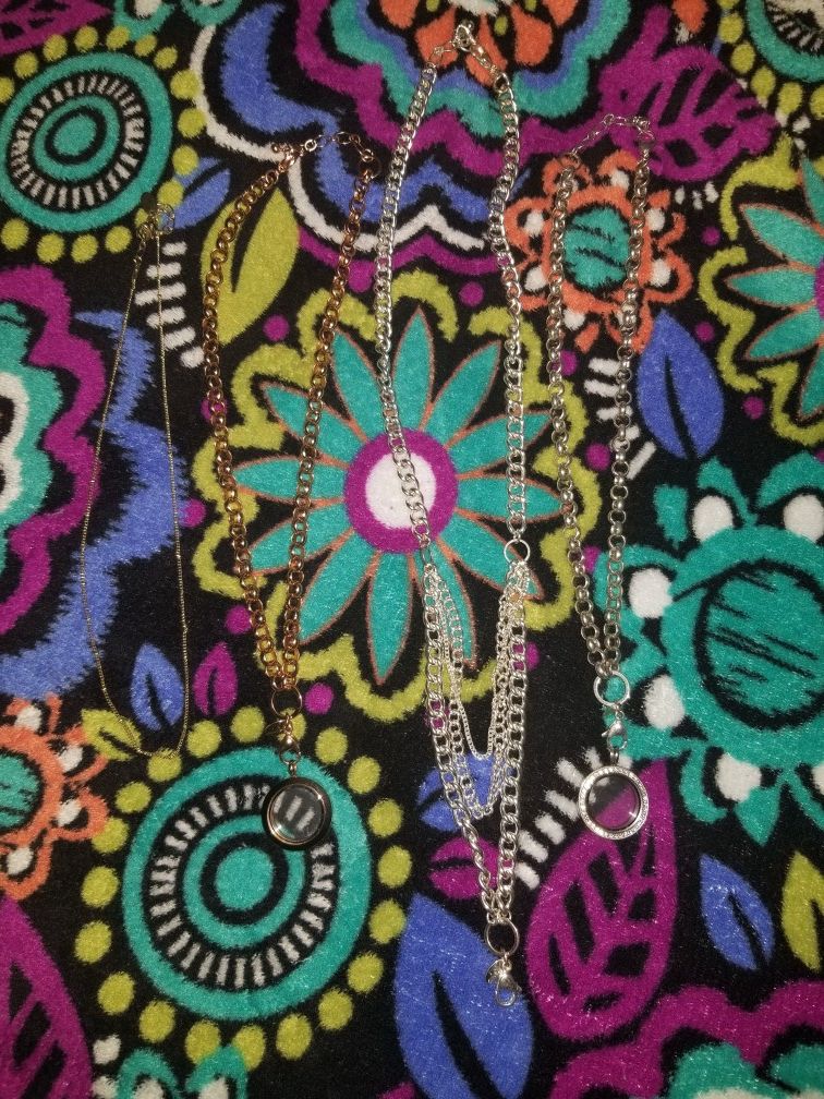 4 origami owl necklaces and 2 lockets