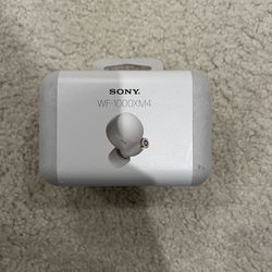 Brand New Sony wf-1000xm4