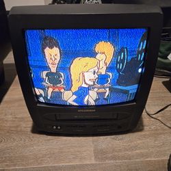 Sylvania 13" TV Retro Vintage Gaming CRT Television ( V h s works