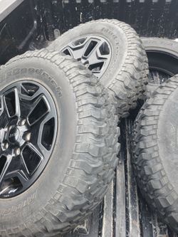 Jeep Wheels 17" Fit Many Jeep Models 5x5 OEM
