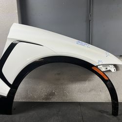 2024-2025-2026 CHEVROLET BLAZER EV RIGHT FENDER OEM USED #9019