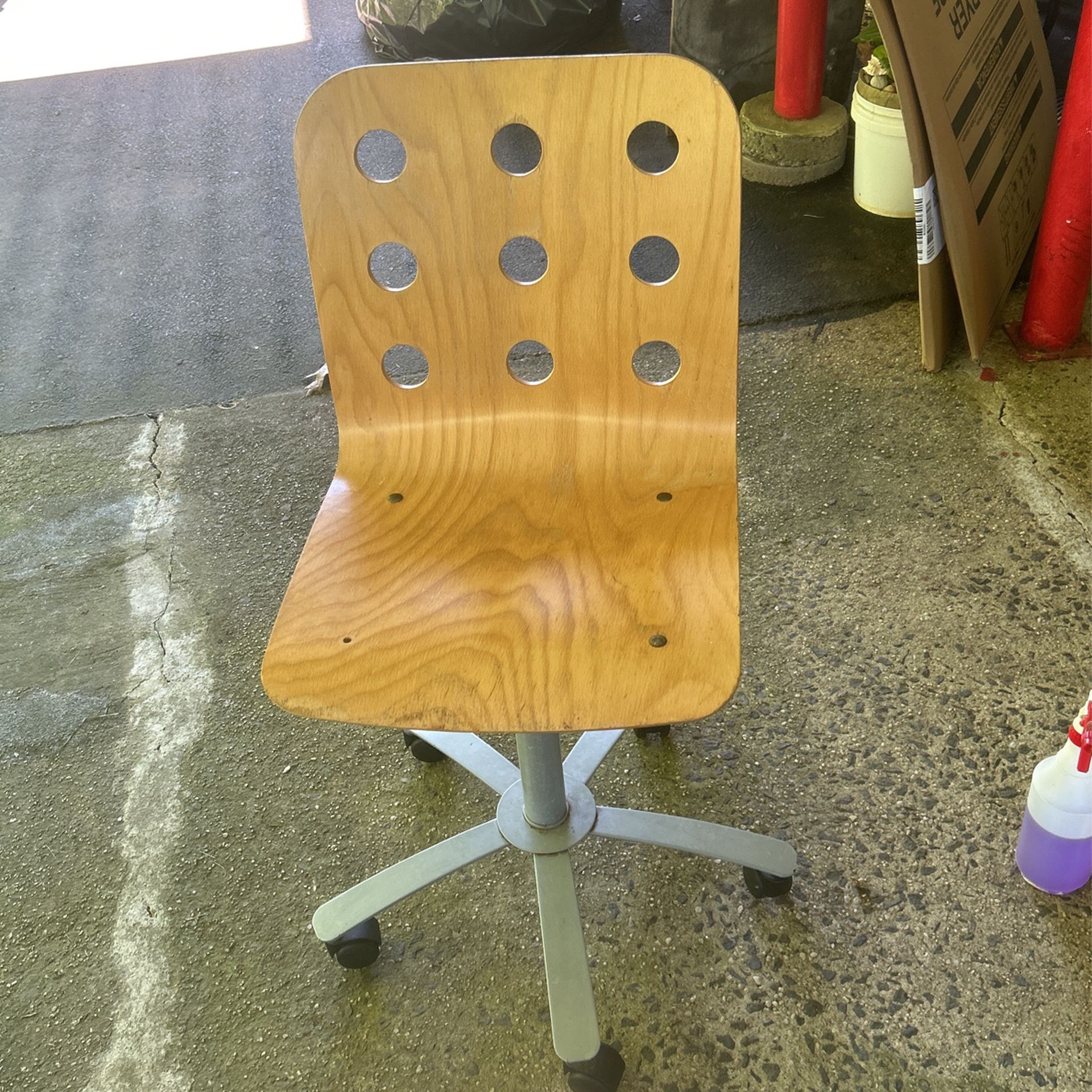 Office Chair/ Kids Chair 
