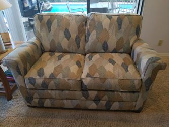Love seat,  leaf patterns