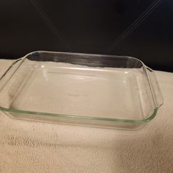 Pyrex Glass Baking Dish 