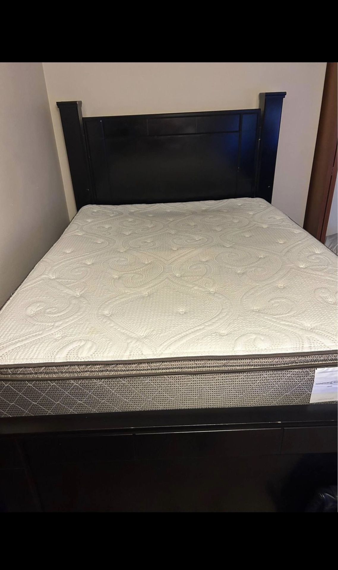 Queen Size Bed For Sale! Everything Included!