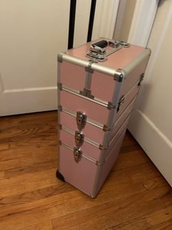 Rolling makeup rolling case
