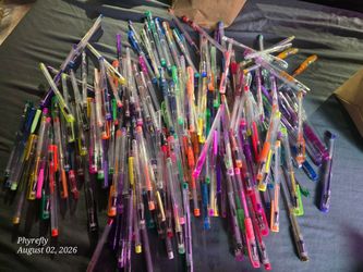 Huge Lot of Gel Pens + Refills – Tons of Colors